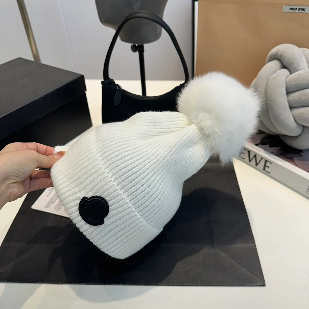 P70 MONCLER2024 new knitted wool ear protection warm hat, order now
