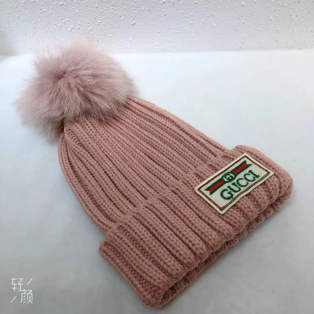 Special P160💛 Comes with dust bag [GUCCI] 2020 autumn and winter counter knitted beanie, super popular 💖 first-class texture, very easy to match on the street!