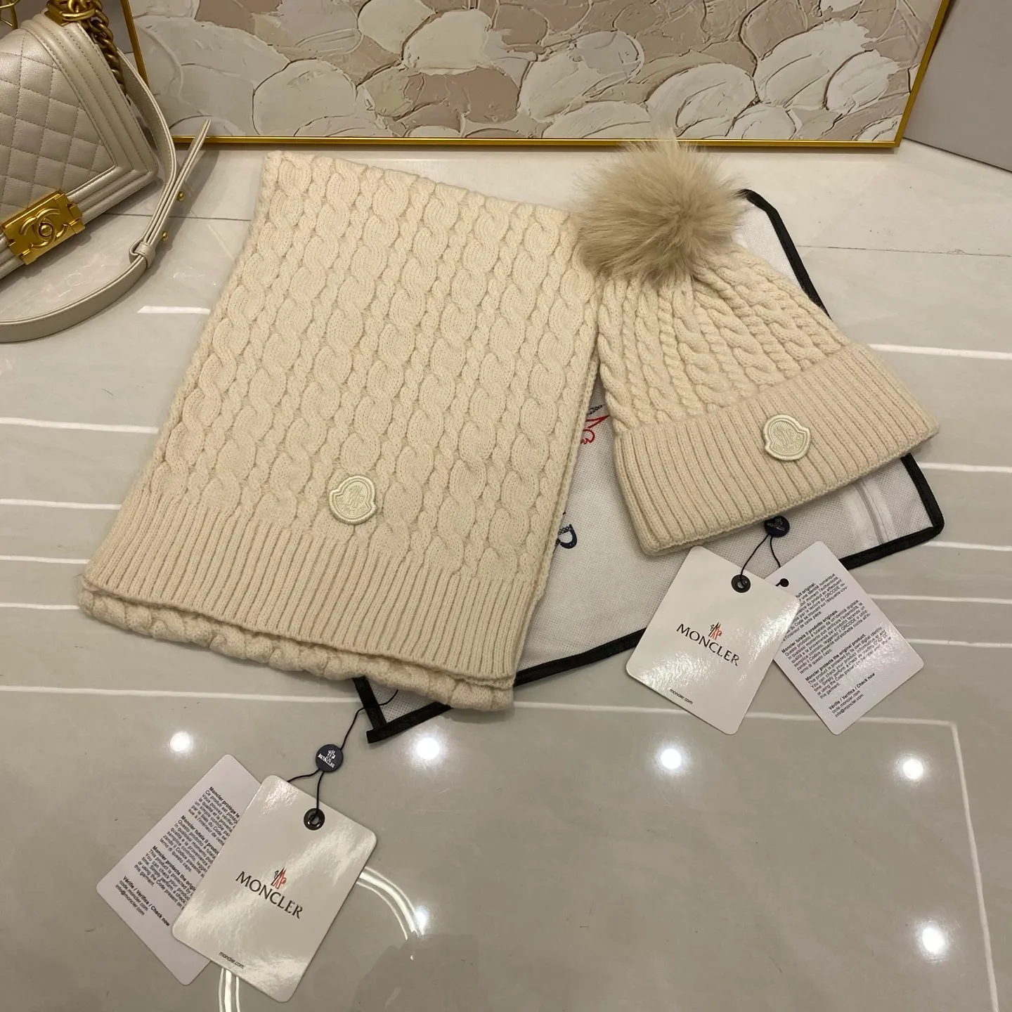 Moncler two-piece set cashmere knitted hat with fox fur ball + scarf🧣