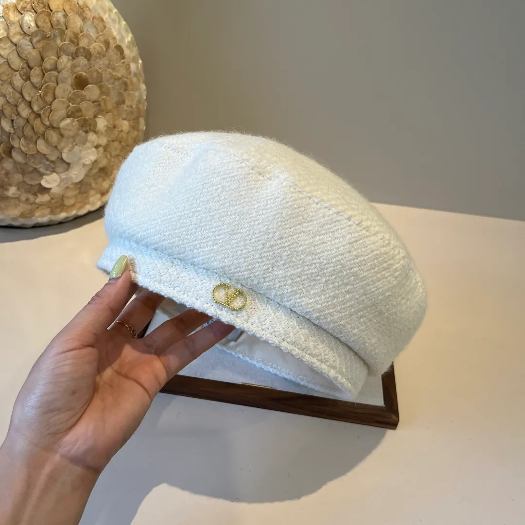 💰110¥ Valentino new beret head circumference 57cm