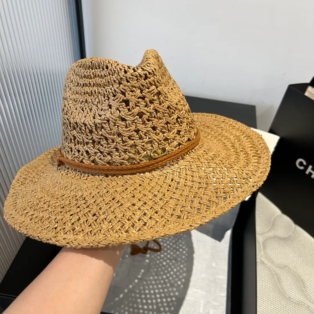 💰130¥ Valentino new hat, made of salt grass, head circumference 57cm