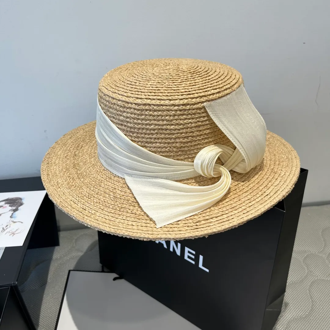 💰240¥ Valentino’s new raffia hat, high-end linen accessory, full of luxury, head circumference 57cm