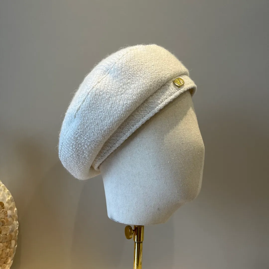 🉐170¥ Valentino new beret head circumference 57cm