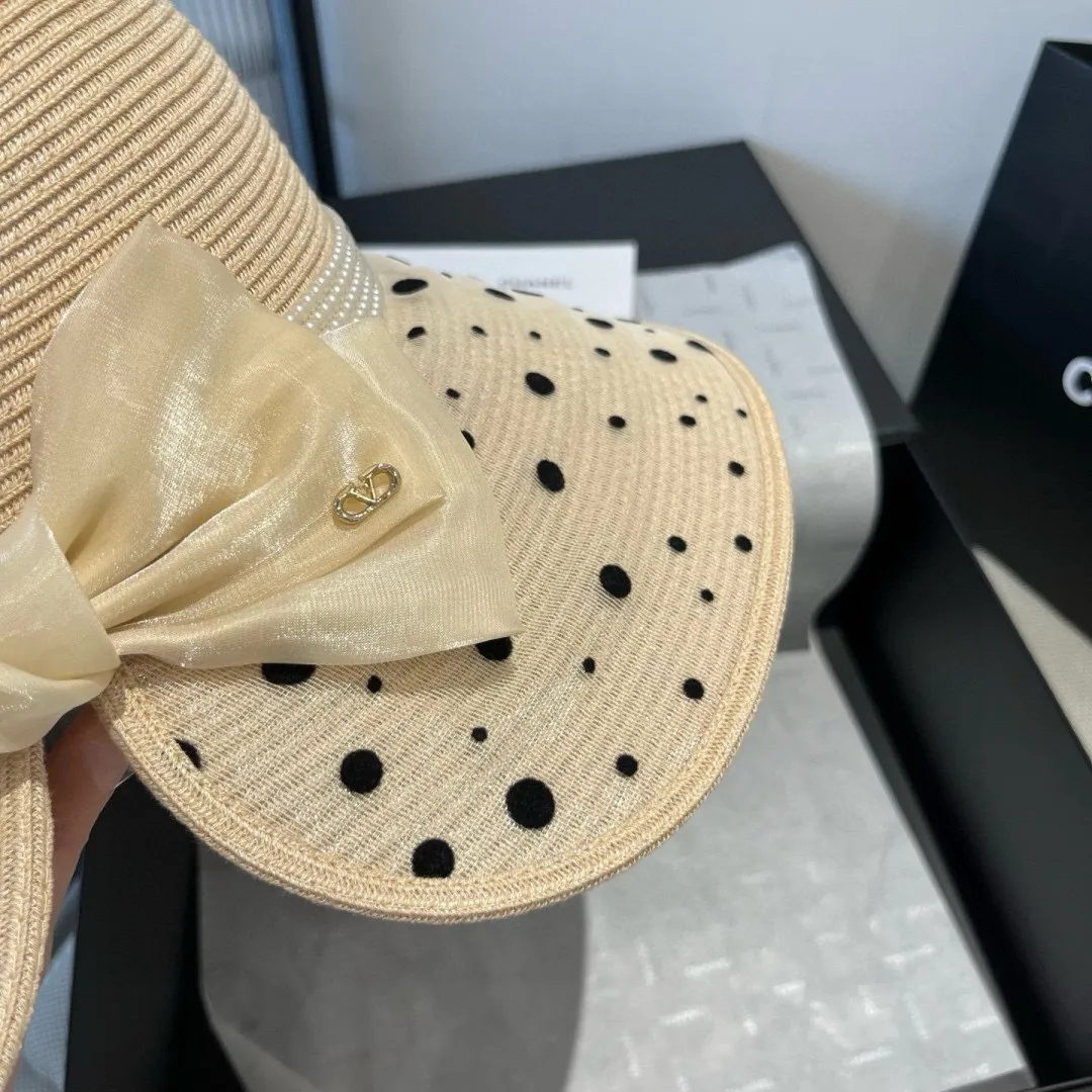 💰180¥ Valentino new basin hat, PP straw hat, basin hat, head circumference 57cm