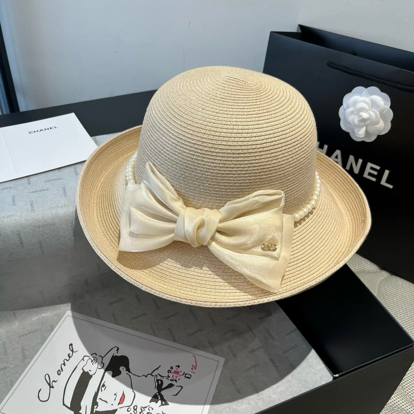 💰160¥ Valentino bow hat, rolled edge bow hat, head circumference 57cm
