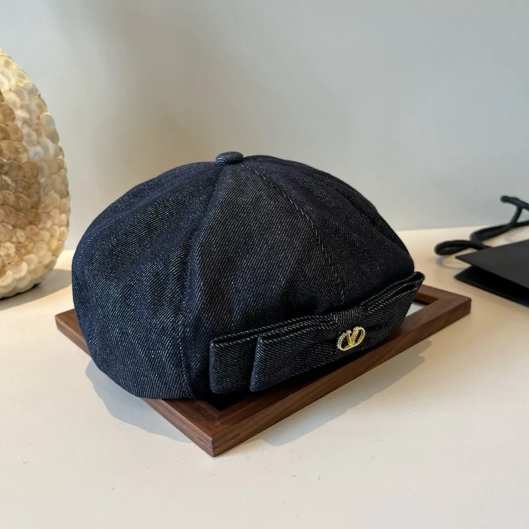 💰100¥ Valentino new beret head circumference 57cm