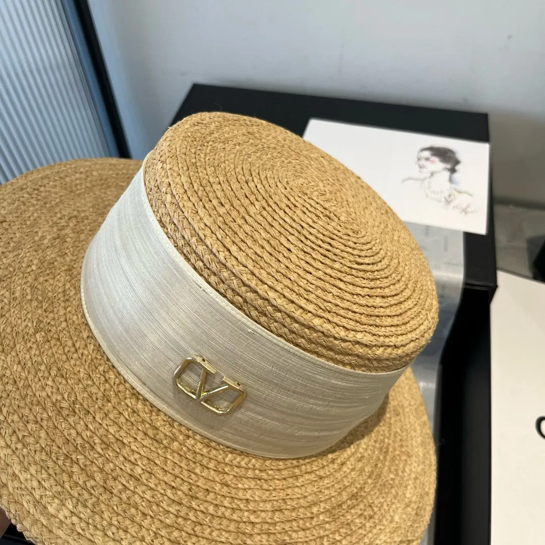 💰240¥ Valentino’s new raffia hat, high-end linen accessory, full of luxury, head circumference 57cm