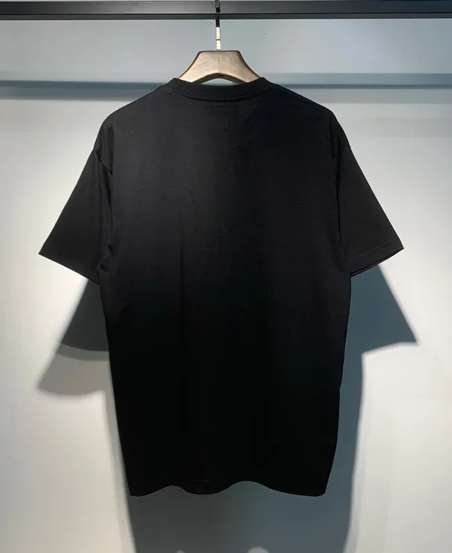 689 model P120 AMIRI real shot black white hanging S. M. L. XL