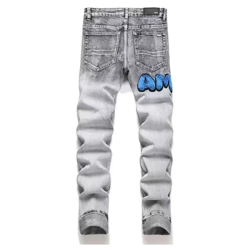 P196 Top replica AMIRI denim shorts AMIRI high street basic ripped tight stretch jeans trousers Amiriamiri is transliterated as Emil, which is the name of the founder. Mike Amiri, the founder of amiri, grew up in Los Angeles, USA. He was influenced by the local street culture Rock since he was a child, so he founded the amiri brand named after himself. A variety of trendy clothing meets the needs of different fashion players. Amiri clothing has novel and unique styles and is a well-known street brand in the United States. Many of its styles and styles are loved by many street photographers. Various clothing styles meet the needs of different people, show their unique temperament, and show the trend of dressing. amiri's jeans are relatively famous. Not only do they have many styles, but the quality of the jeans is also very good. Many celebrities have also worn amiri brand jeans. Fashionability.  Color; picture color Size: m l xl xxl