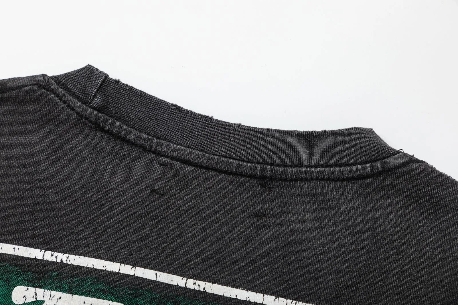 8037#P170, AMIRI cracked logo printed, washed, frayed and fried, loose version of T-shirt, made of 300g fabric, color: black, size: S M L XL