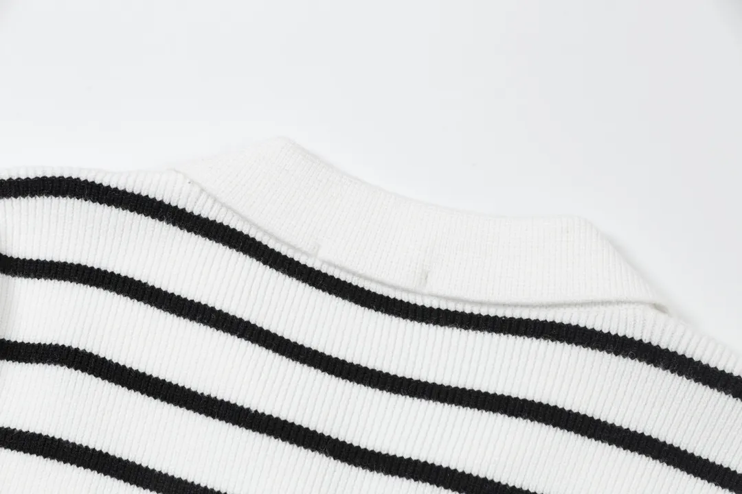 8182# Ami Paris 2024 autumn and winter new designer ami letter embroidered striped knitted wool round neck pullover sweater for men and women. Color: White Size S-XL