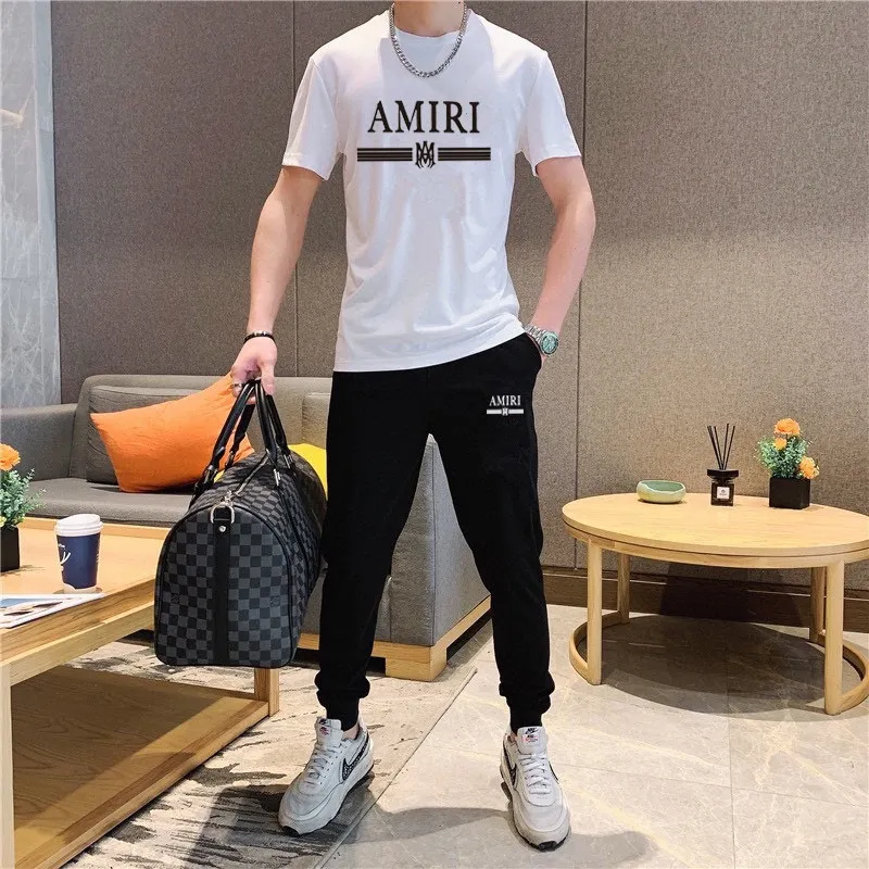 P320 [AMIRI] (Fat Man Gospel) The same style as the 2025 official website. World-renowned luxury brand. Summer men's (double mercerized) high-quality 🐂 suit. It is made of imported original fabrics. It is fashionable and trendy in the season. It is versatile and popular. Simple and elegant, precise workmanship allows you to be at the top of fashion. Size: M-5XL (can be worn up to 220 pounds)