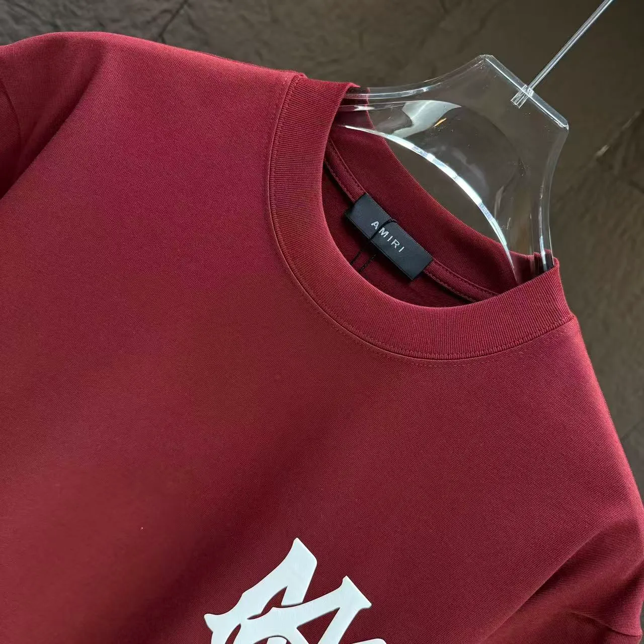 P150 AMIRI* 2025 autumn and winter new short-sleeved T-shirt Customized pure cotton letter logo three-dimensional foam Color: black white clever color dark red Size: S M L XL XXL