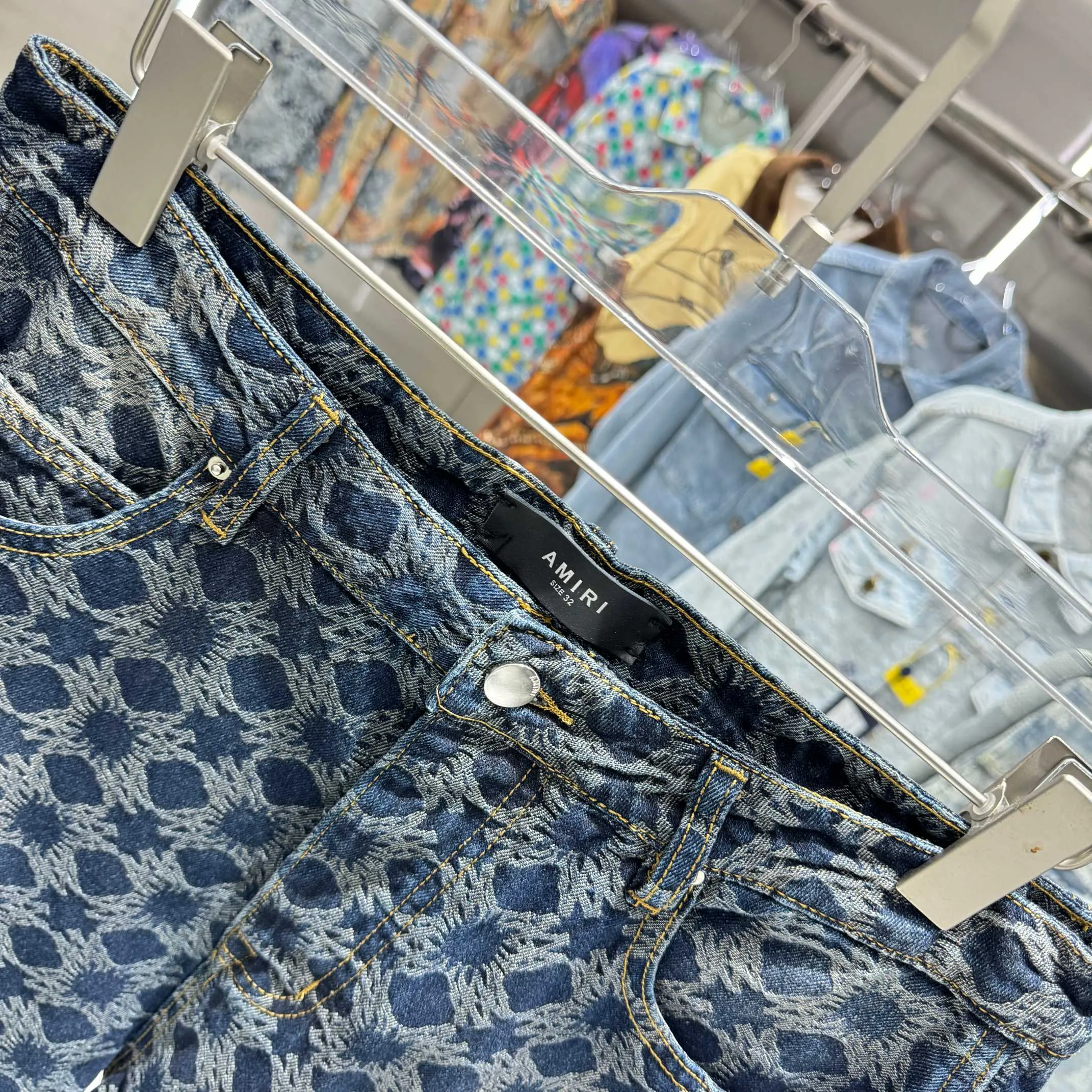 P300 Amiri full-print LOGO jacquard workwear street fashion loose straight jeans Color Picture Color Code Number 30 32 34 36 38