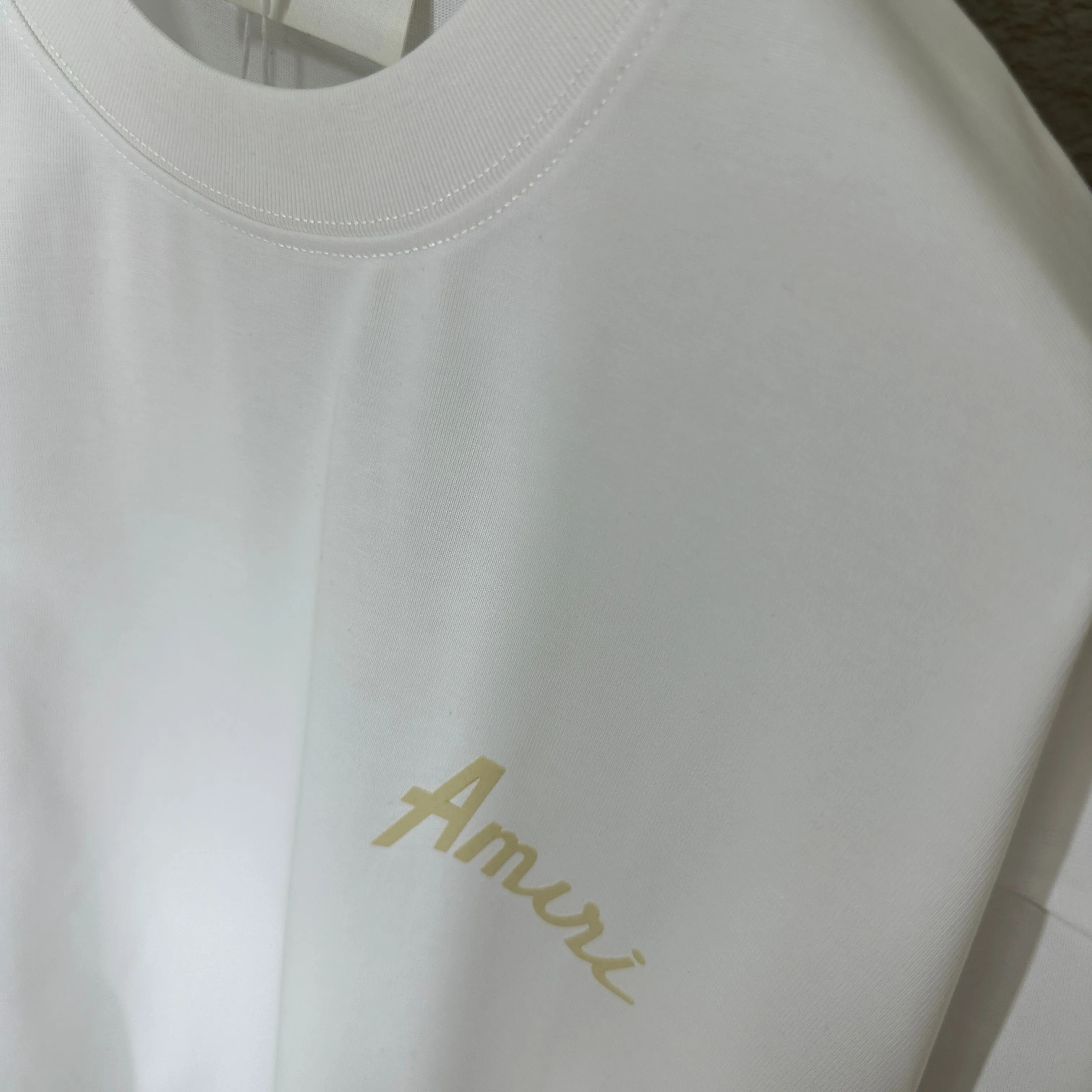 🅿️190 Ami Love 2025 Spring and Summer Style Classic Simple Flocking Three-dimensional Love Letters Personalized Logo Customized Double Yarn Plain Cotton Fabric Short Sleeve T-shirt Unisex Color: Black White Size: S (90-130 catties) M (120-150 catties) L (140-165 catties) XL (160-180 catties) XXL (180-210 pounds)