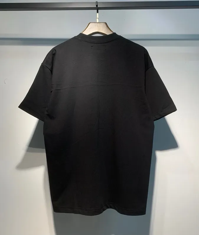 681 model P120 AMIRI real shot black white hanging shot S. M. L. XL