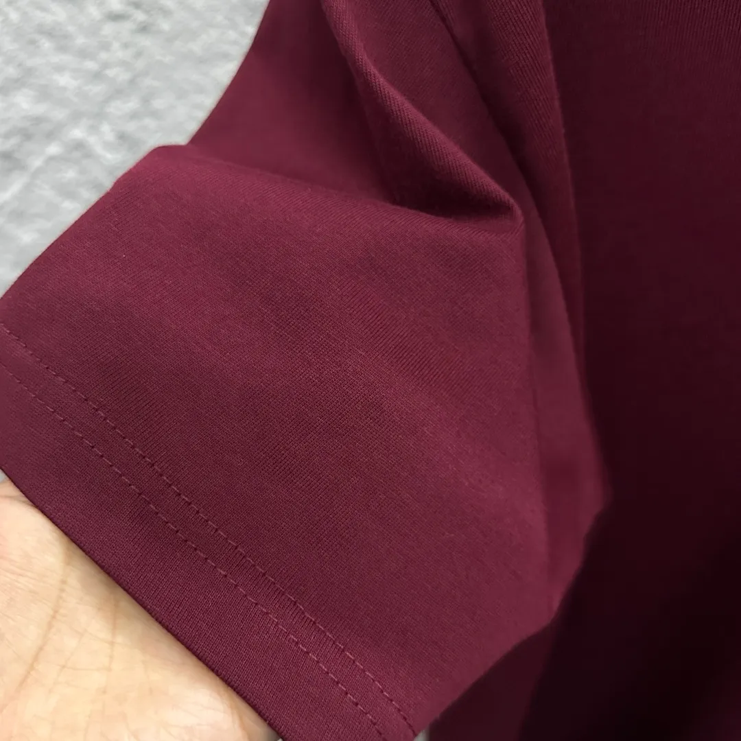 🅿️180 Ami* 2025 spring and summer new short-sleeved T-shirt, simple and classic embroidery with big love details, customized double yarn plain cotton fabric, same style for men and women. Color: black white Angora red Size: S (90-130 catties) M (120-150 catties) L (140-165 catties) XL (160-180 catties) XXL (180-210 pounds)