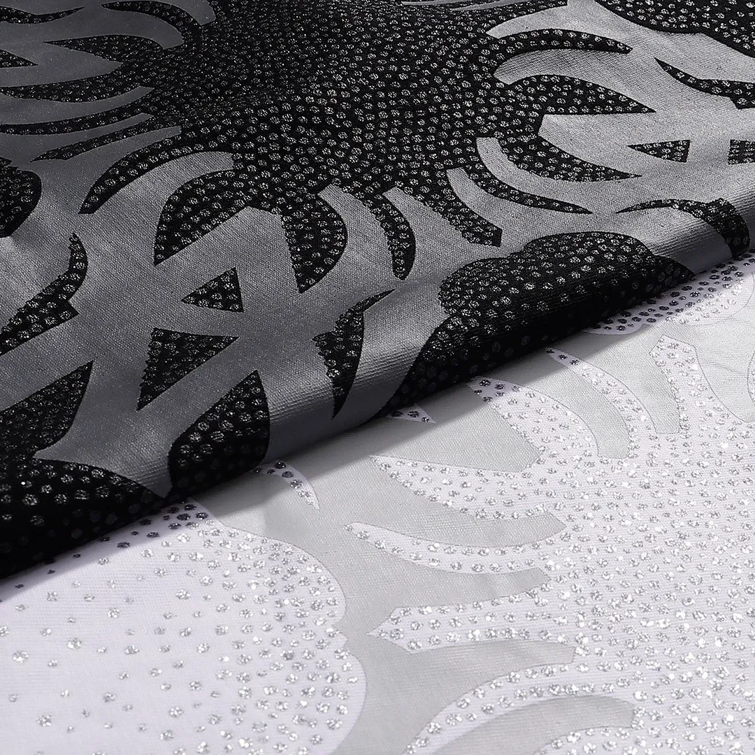 P126 Fabric: 260g double yarn, AMIRI 2025 spring and summer new logo round neck T-shirt, high street, same style for men and women, loose classic hot silver lettering printed short sleeves. Color: black. White Size: S M L XL