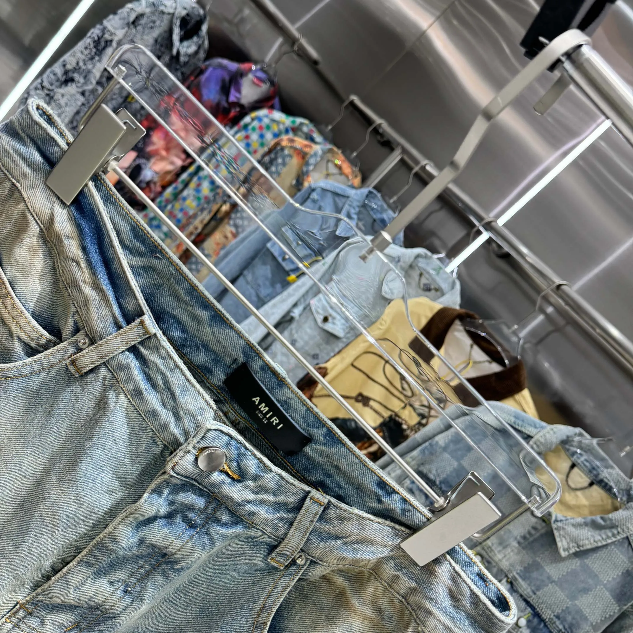 P290 Amiri ripped graffiti workwear street fashion loose straight jeans Color Light Blue Size 30 32 34 36 38