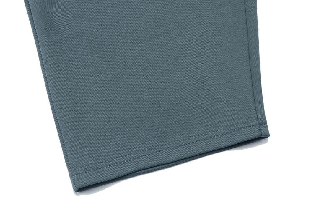 🅿️200 AMI 2025 new style, light luxury, embroidered love letter logo, essential for daily commuting for men and women, casual shorts ·Customized terry fabrics ·Elastic + drawstring adjustable waistband ·Imported machine high-density embroidery technology ·Waist label, hangtag, three washing marks complete Color: gray green Size: M L XL XXL XXXL