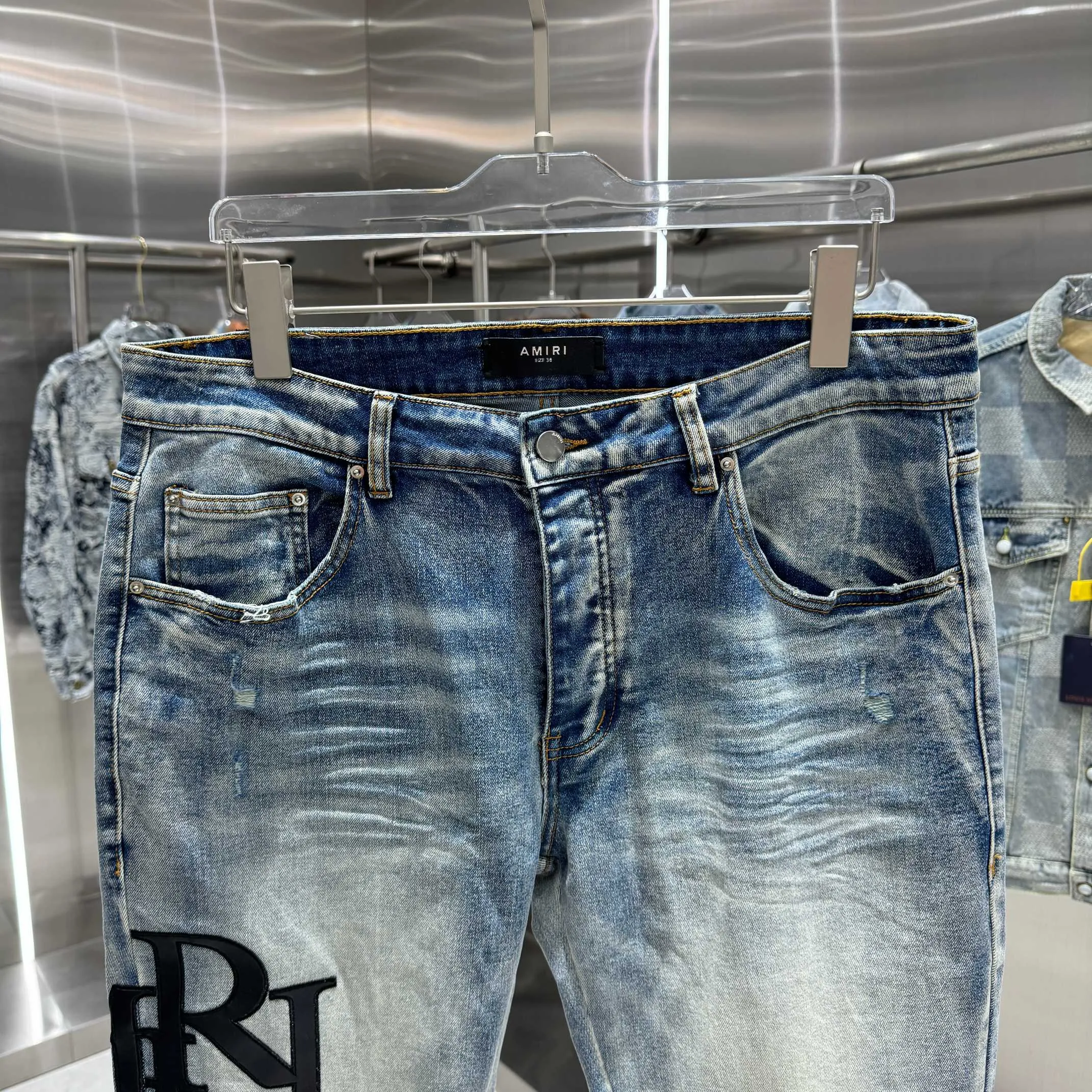 P290 Amiri letter leather label embroidered street fashion slim fit stretch jeans Color Blue Size 30 32 34 36 38