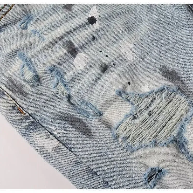 P220 💰 AMIRI patch embroidery jeans trousers AMIRI high street basic ripped tight elastic jeans trousers amiri brand jeans break the production process and cutting of the original jeans, the fabrics are softer and more comfortable Hand-sewn collar label Customized logo buttons Genuine leather tag Color: Picture color Size: 30-32-34-36