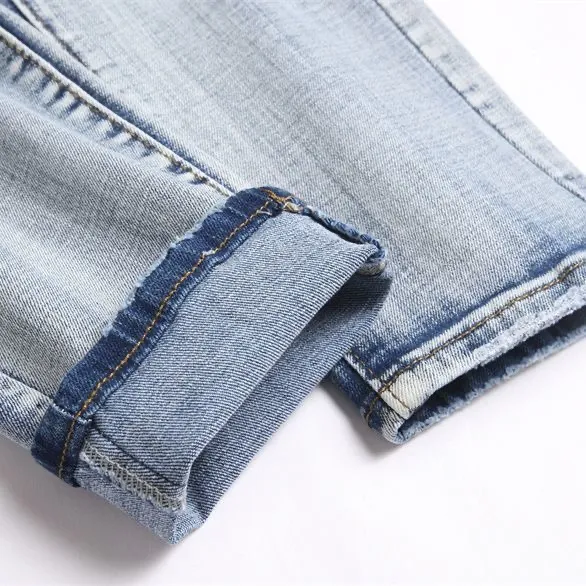 P186 💰 AMIRI patch embroidery jeans trousers AMIRI high street basic ripped tight elastic jeans trousers amiri brand jeans break the production process and cutting of the original jeans, the fabrics are softer and more comfortable Hand-sewn collar label Customized logo buttons Genuine leather tag Color: Picture color Size: 30-32-34-36