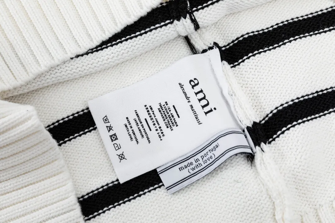 P170 CYA33# AMI Paris 22 spring and summer new Ami de Coeur love striped crew neck sweater Color: black white Size: S-XL