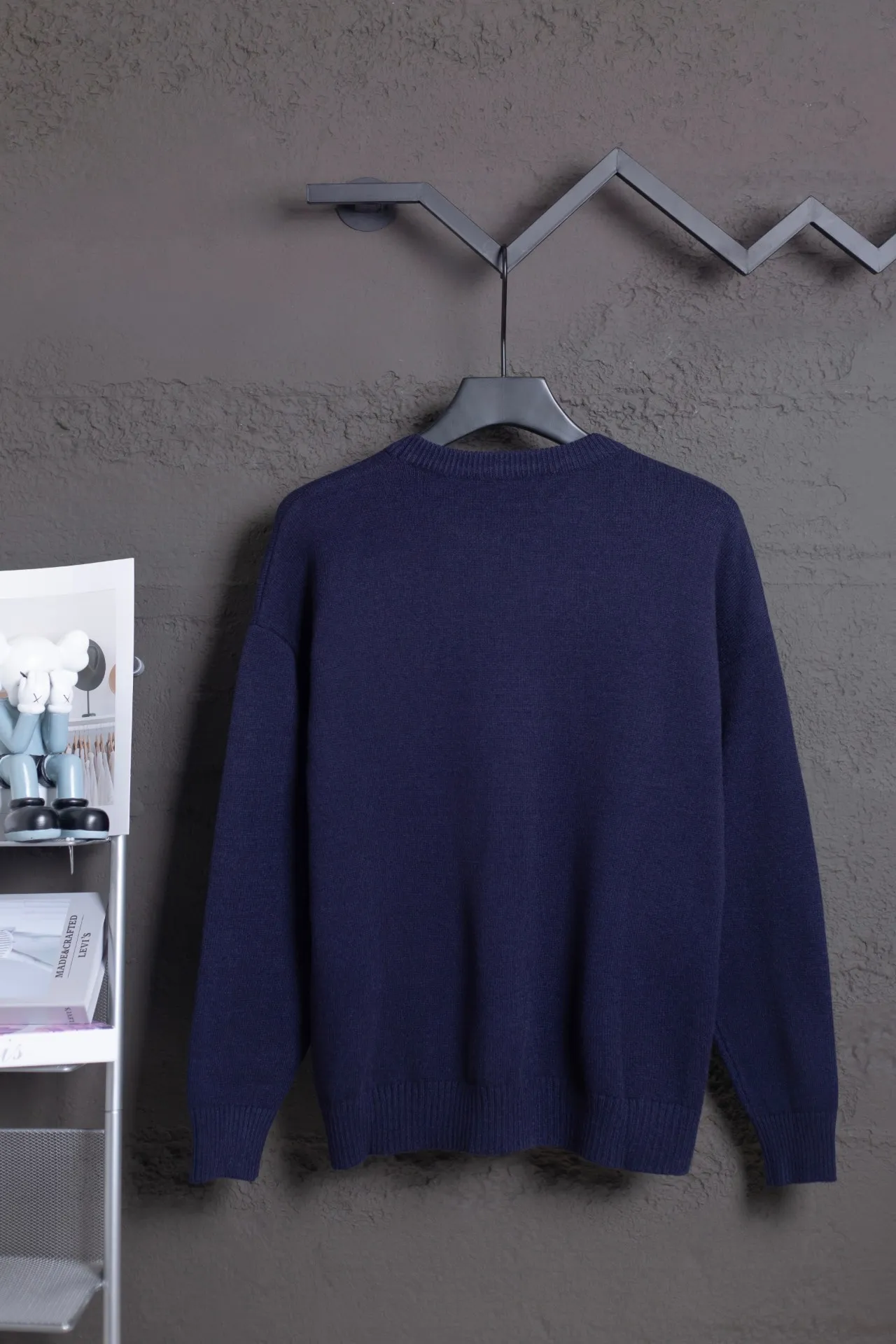 P170 AMI's new classic love chapter crew neck sweater, the highest version, supports comparison, color: royal blue, size: S-XL