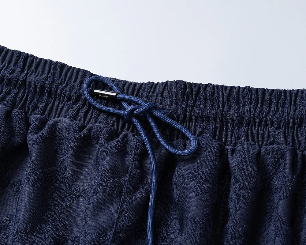 P140 Mili's 2026 spring and summer new men's casual shorts, terry jacquard fabric, stylish and handsome, comfortable fabric, rigorous workmanship, and neat wiring. Good upper body effect·Size M-3XL Sapphire Blue