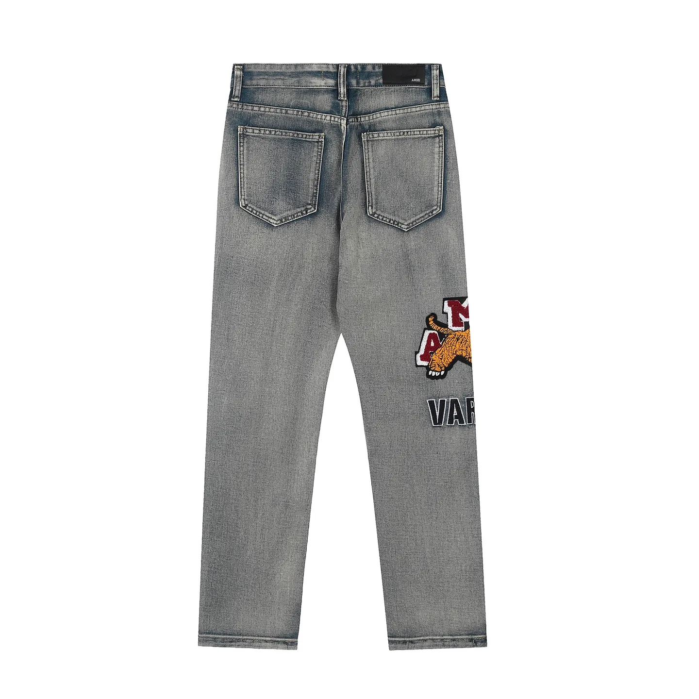 #M15 P168💰 Heavy AMIRI 24ss Embroidery Tiger🐯 High Street Jeans Slim Fit Stretch Washed Knife Cut Hole Trousers FOG High Street Men's Fashion AMIRI amiri is transliterated as Emil, which is the name of the founder. Mike Amiri, the founder of amiri, grew up in Los Angeles, USA, and was influenced by local street culture and Punk Rock since he was a child. Due to his influence, he founded the amiri brand named after himself. A variety of trendy clothing meets the needs of different fashion players. Amiri clothing has novel and unique styles and is a well-known street brand in the United States. The styles and styles of many clothes are loved by many street photographers. The various clothing styles meet the dressing needs of different people, show their unique temperament, and show the trend of dressing. amiri's jeans are relatively famous. Not only do they have many styles, but the quality of the jeans is also very good. Many celebrities have also worn amiri brand jeans. Color: Picture color Size: 30-32-34-36