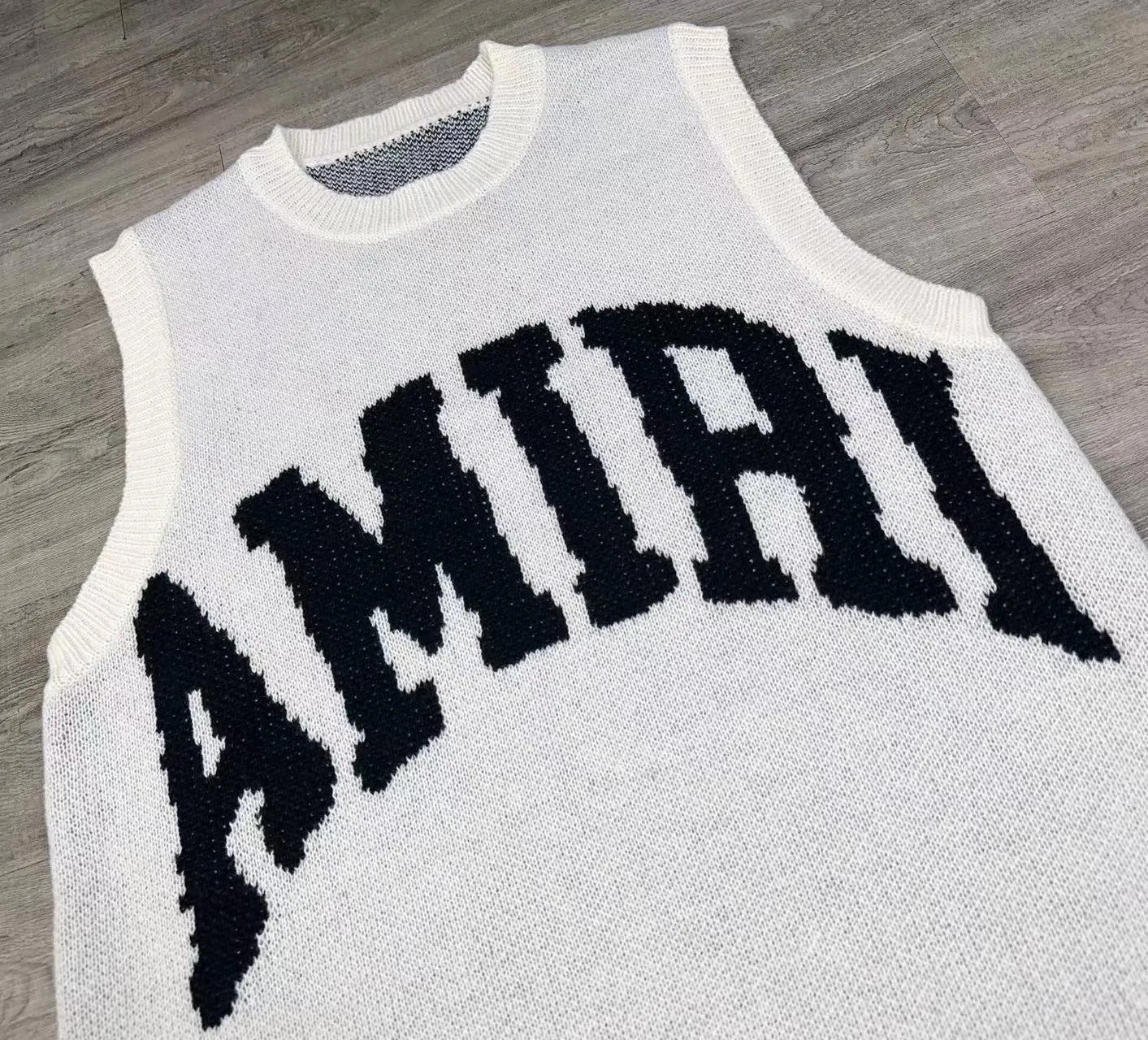 P300 🎉AMIRI vest sweater suit, classic logo jacquard top, exclusive logo embroidery on shorts, color: white, black, size: S M L XL XXL