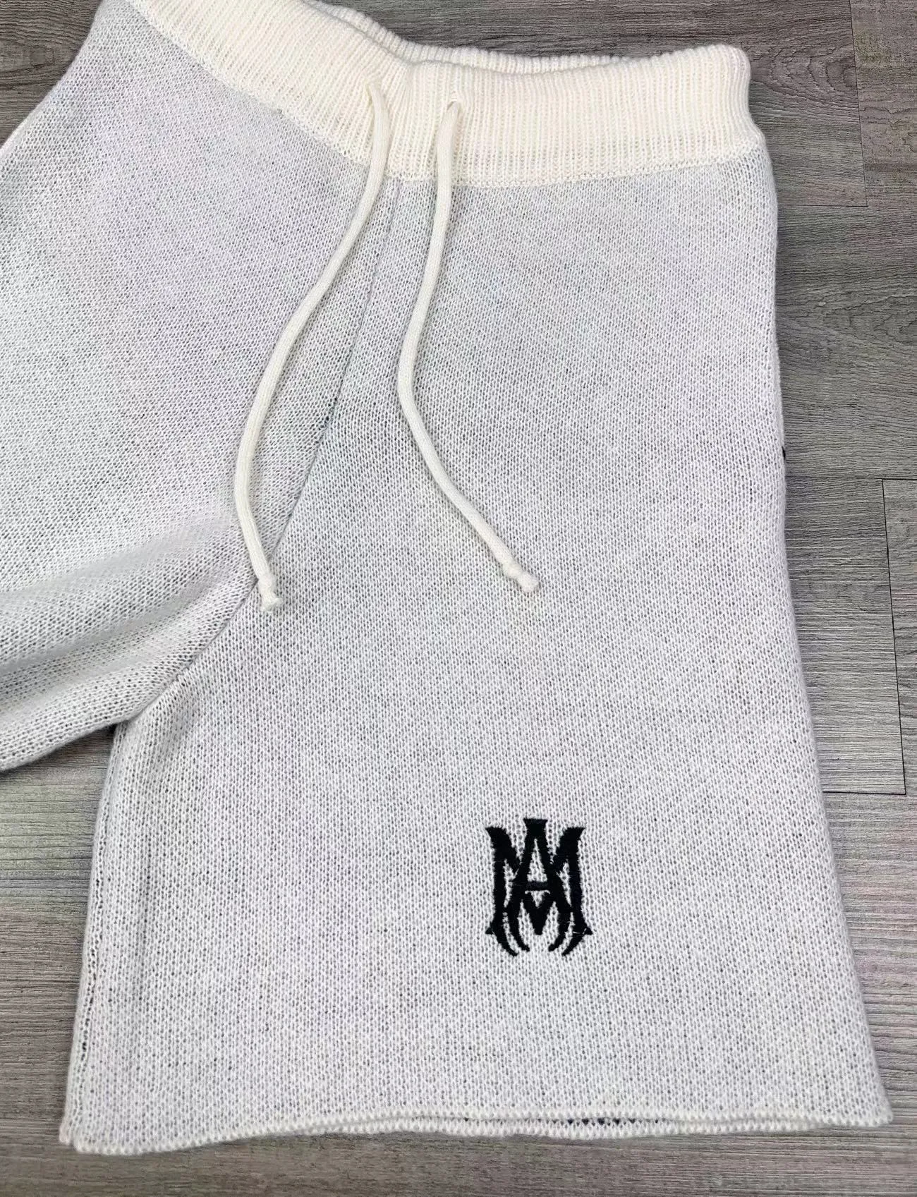 P300 🎉AMIRI vest sweater suit, classic logo jacquard top, exclusive logo embroidery on shorts, color: white, black, size: S M L XL XXL