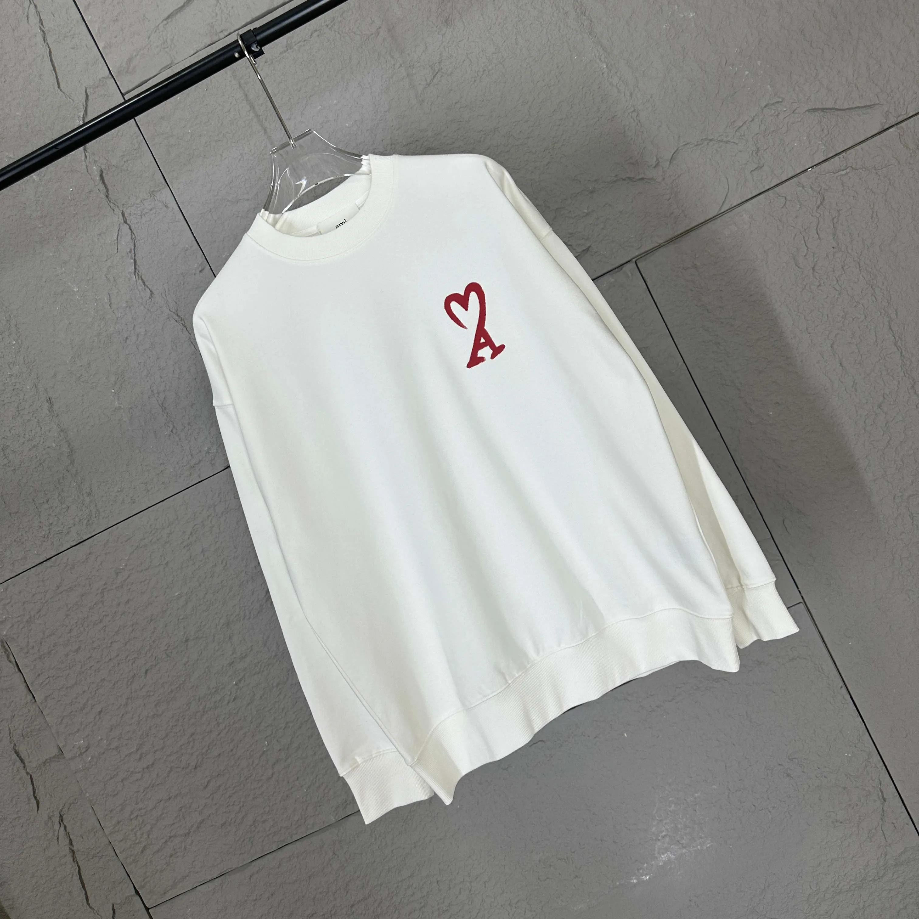 🅿️240 Ami love 2025 early autumn and winter new style classic simple love letter printing design personalized logo custom terry fabric long-sleeved T-shirt same style for men and women Color: black white Size: S (90-130 catties) M (120-150 catties) L (140-165 catties) XL (160-180 catties) XXL (180-210 pounds)