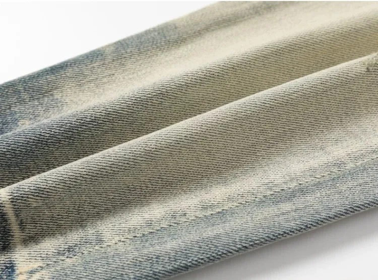 #N07 P246💰 (Top version) AMIRI hot high street jeans slim fit stretch washed knife cut trousers men's fashion AMIRI amiri is transliterated as Emil, which is the name of the founder. Mike Amiri, the founder of amiri, grew up in Los Angeles, USA. He was influenced by local street culture and Punk Rock since childhood, so he founded the amiri brand named after himself. A variety of trendy clothing meets the needs of different trendy players. Amiri clothing has novel and unique styles and is a well-known street brand in the United States. The styles and styles of many clothes are loved by many street photographers. The various clothing styles meet the dressing needs of different people, show their unique temperament, and show the trend of dressing. amiri's jeans are relatively famous. Not only do they have many styles, but the quality of the jeans is also very good. Many celebrities have also worn amiri brand jeans. Color: Picture color Size: 28, 30, 32, 34, 36 28 30 32 34 36 Waist 71 76 81 86 91 Qianlang 26.5 27.5 28.5 29.5 30.5 Hou Lang 37 38 39 40 41 Foot 14 14.8 15.6 16.4 17.2 Foreign Minister 100 102 104 106 107