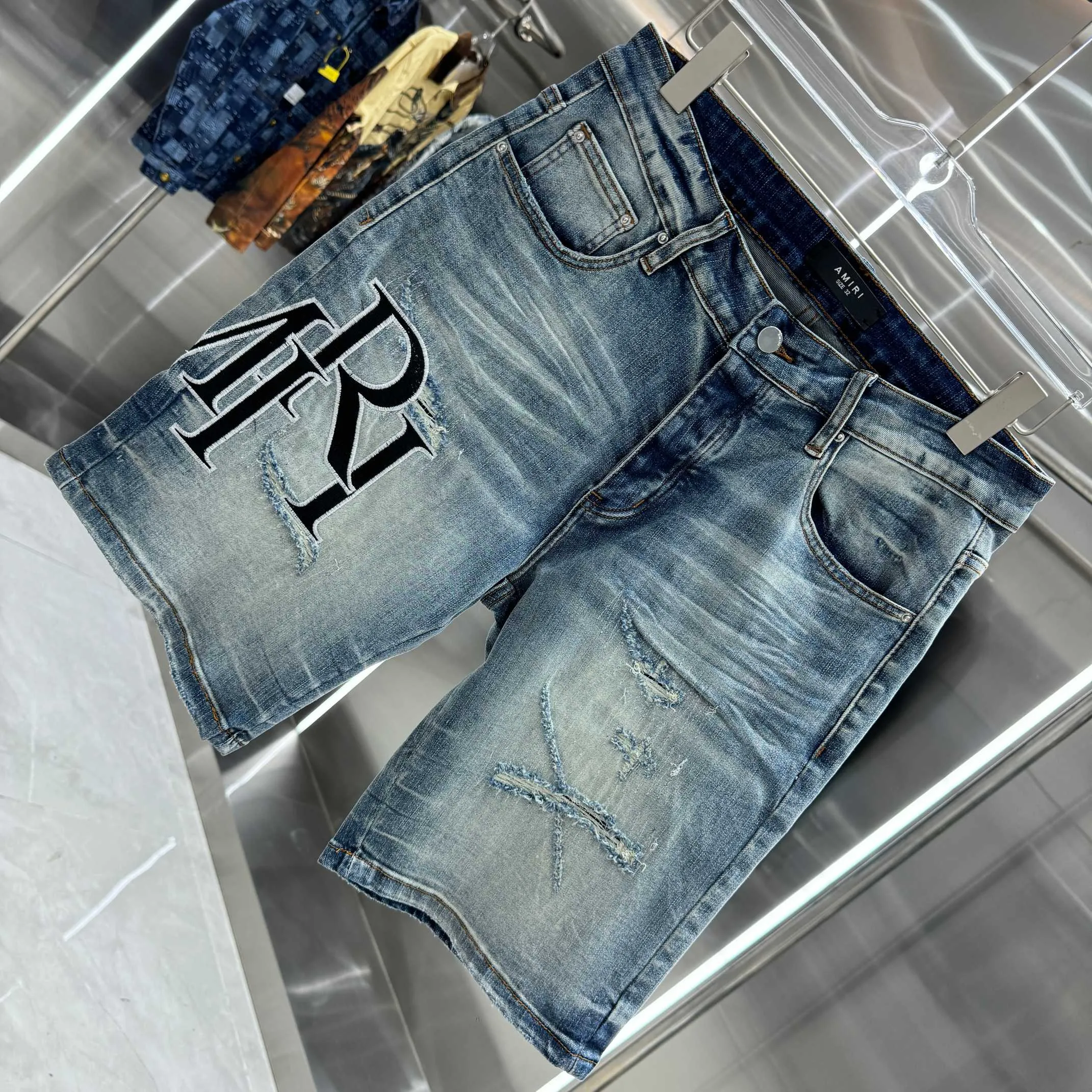 P260 Amiri ripped letter embroidery craft street fashion jeans shorts color blue size 30 32 34 36 38