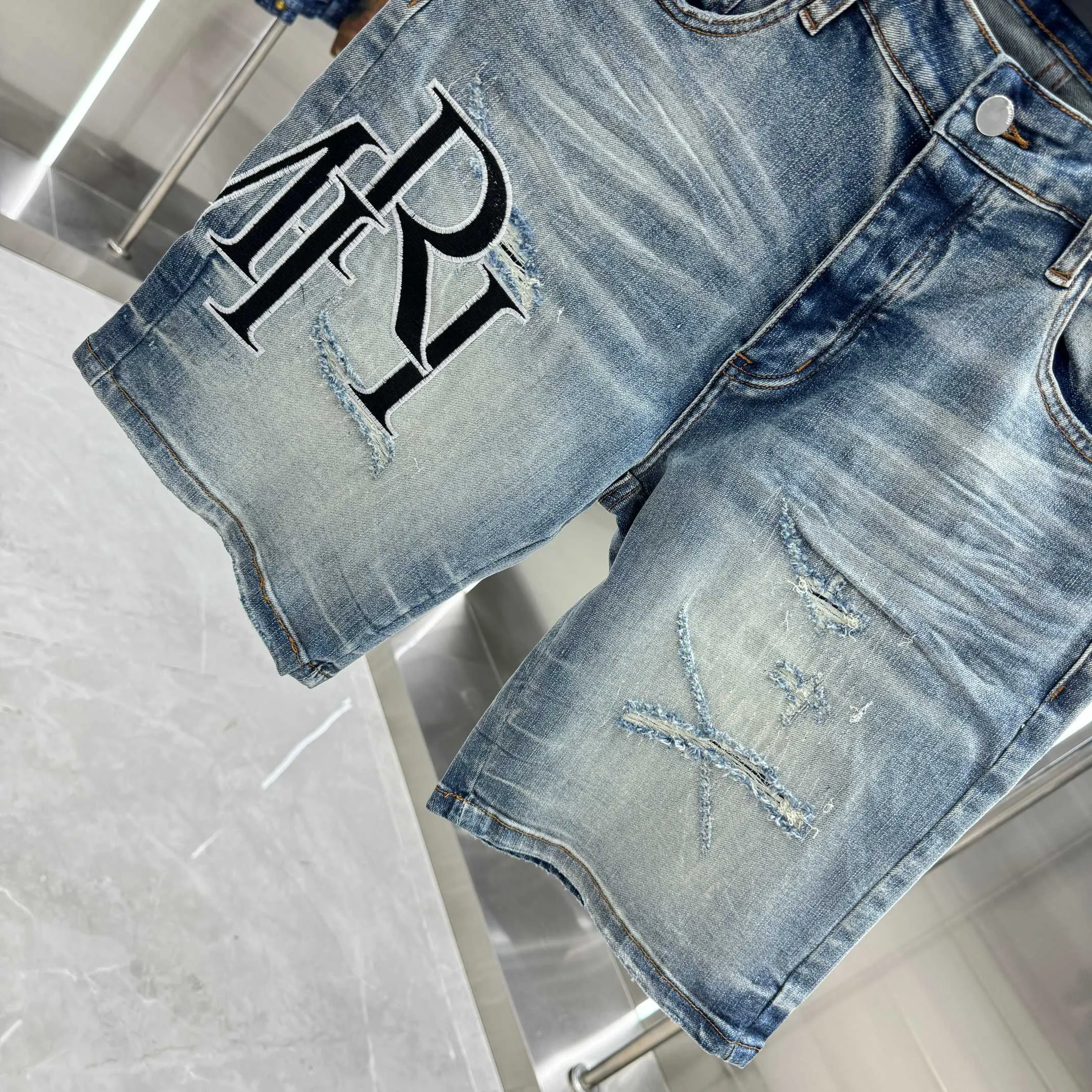 P260 Amiri ripped letter embroidery craft street fashion jeans shorts color blue size 30 32 34 36 38