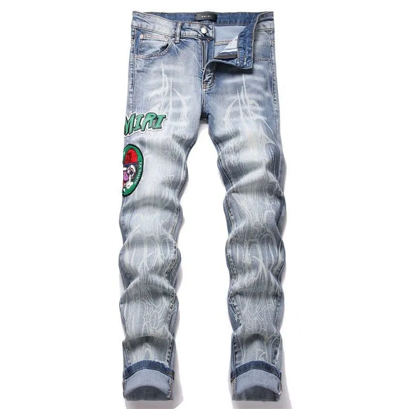 #M54 P168💰 AMIRI patch embroidery jeans trousers AMIRI high street basic ripped tight elastic jeans trousers amiri brand jeans break the production process and cutting of the original jeans, the fabrics are softer and more comfortable Hand-sewn collar label Customized logo buttons Genuine leather tag Color: Picture color Size: 30-32-34-36