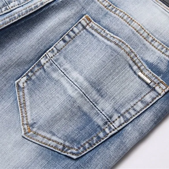 #M54 P168💰 AMIRI patch embroidery jeans trousers AMIRI high street basic ripped tight elastic jeans trousers amiri brand jeans break the production process and cutting of the original jeans, the fabrics are softer and more comfortable Hand-sewn collar label Customized logo buttons Genuine leather tag Color: Picture color Size: 30-32-34-36