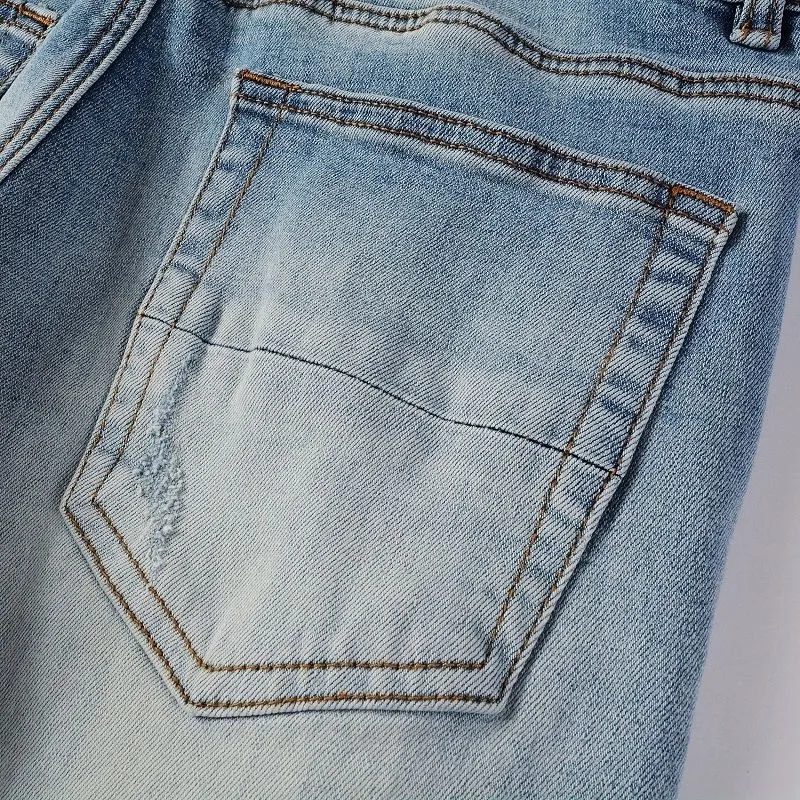 P168 💰 AMIRI patch embroidery jeans trousers AMIRI high street basic ripped tight elastic jeans trousers amiri brand jeans break the production process and cutting of the original jeans, the fabrics are softer and more comfortable Hand-sewn collar label Customized logo buttons Genuine leather tag Color: Picture color Size: 30-32-34-36