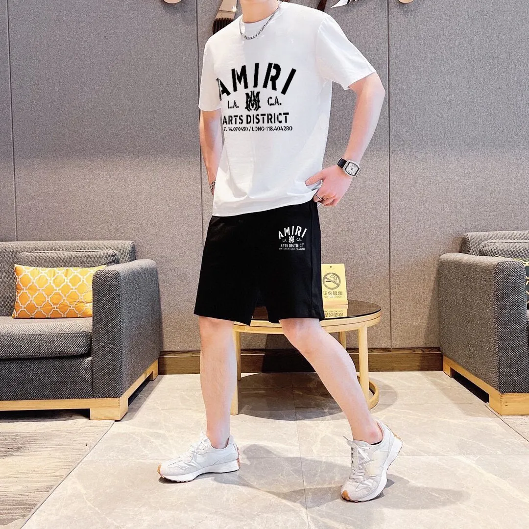 P280 Brand [AMIRI] 2025 new men’s short-sleeved shorts suit! Synchronous sales on the official website! High-end version on the market! It feels delicate and soft! Make you more comfortable to wear! The draped silhouette is awesome! Size: M-5XL (please state your height and weight when placing an order)