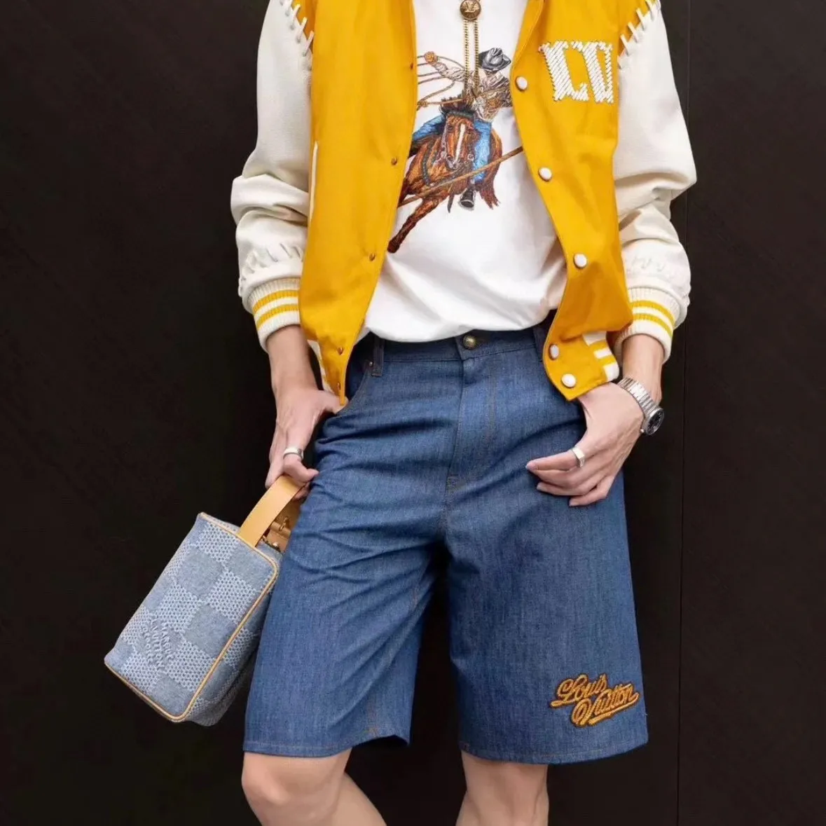 Upper body picture LV 2024 FW new autumn and winter style cotton denim blue casual shorts classic fit Damier nubuck label decoration on the back waist LV Ropes embroidered rope effect with brand patch logo metal lettering studs and buttons
