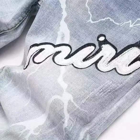 #M09 P168💰 AMIRI patch embroidery jeans trousers AMIRI high street basic ripped tight elastic jeans trousers amiri brand jeans break the production process and cutting of the original jeans, the fabrics are softer and more comfortable Hand-sewn collar label Customized logo buttons Genuine leather tag Color: blue Size: 30-32-34-36