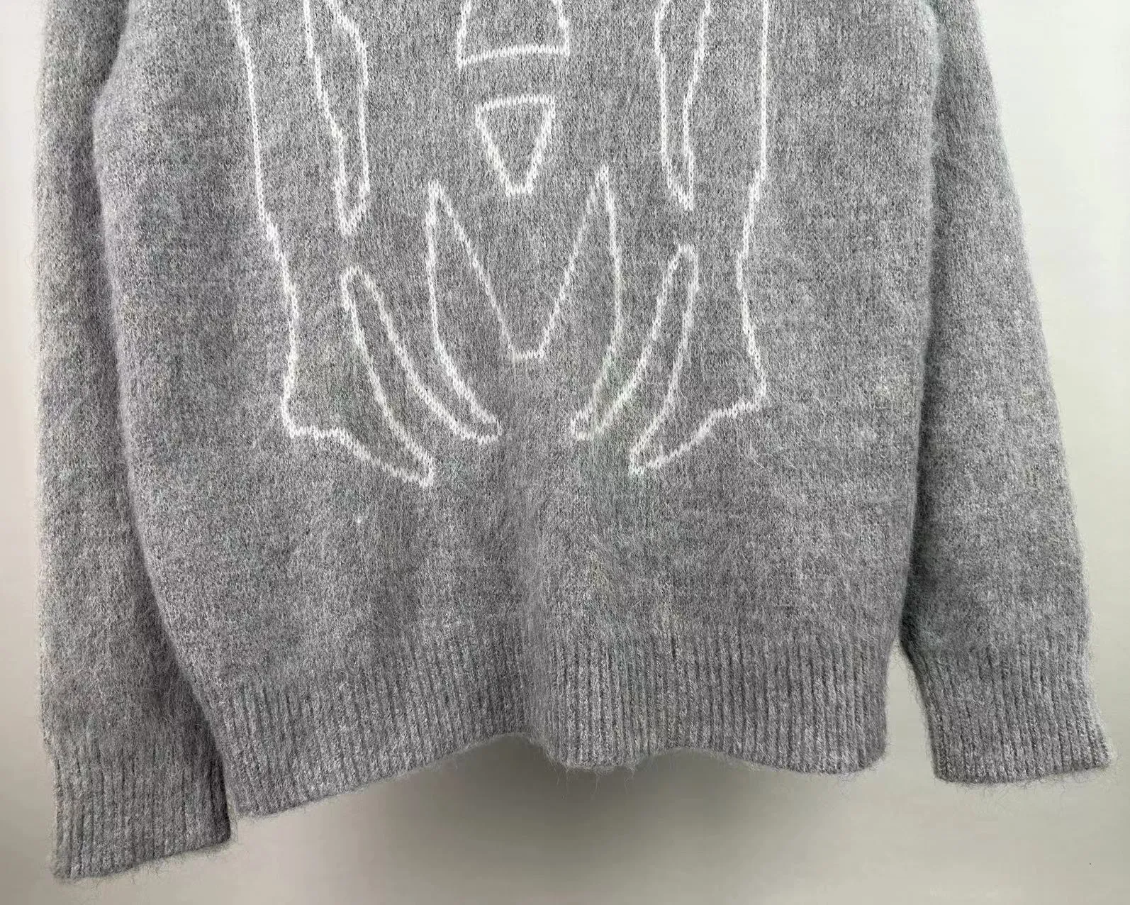 P240 🎉AMIRI new seahorse wool sweater, exclusive large logo jacquard on the front, color: gray black digital: S M L XL XXL