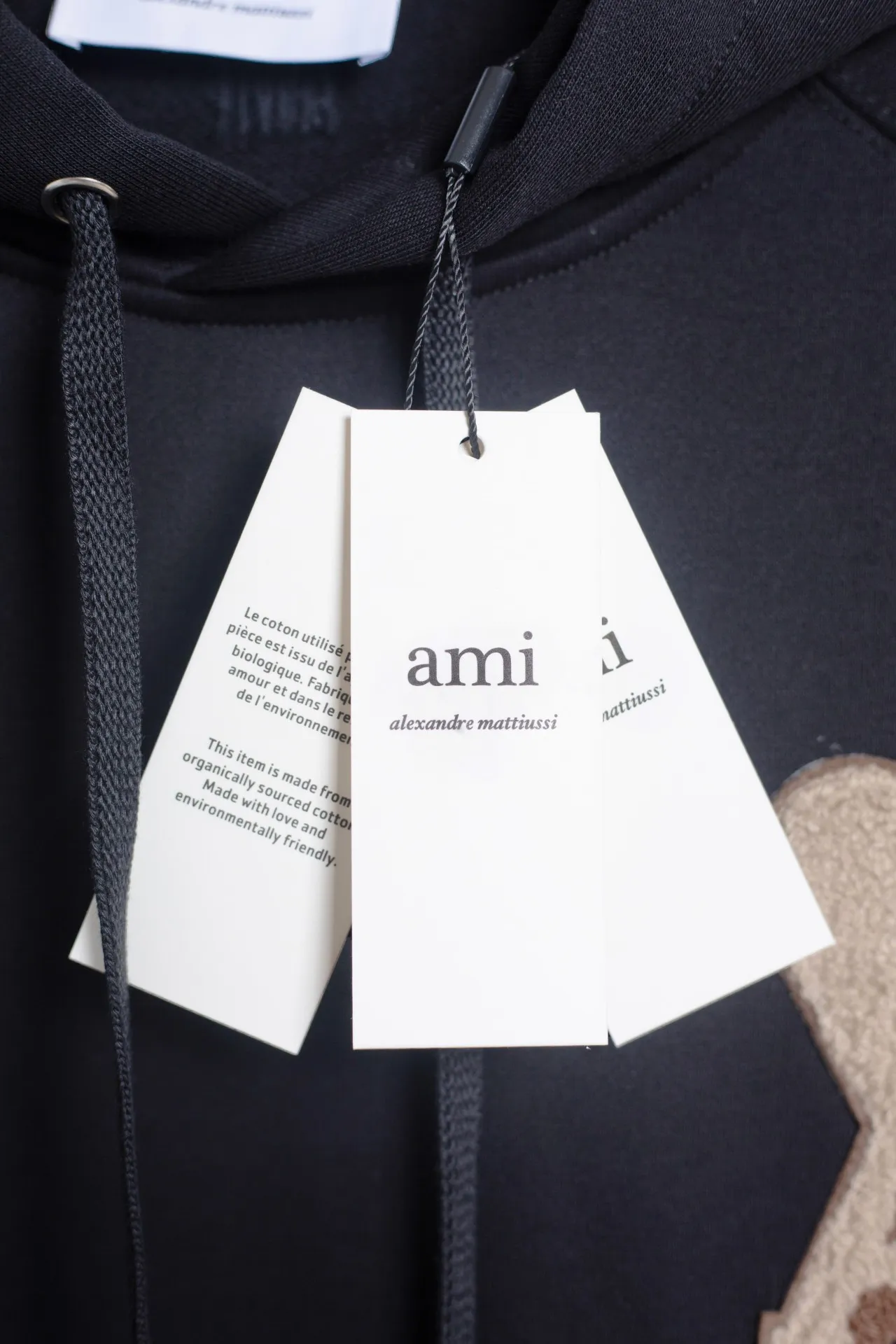 P176 AMI 25 autumn and winter new towel embroidered big heart towel embroidered raglan hooded sweatshirt, customized 360g pure cotton fabric, high version, new main wheat, washed wheat, same style for men and women, color: black, size: S-XL