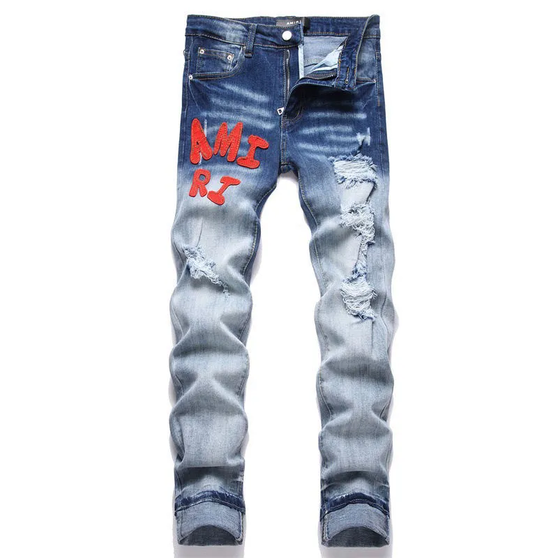 P180 Top replica AMIRI splash-ink medal patch embroidered jeans trousers AMIRI high street basic ripped tight stretch jeans trousers Amiriamiri is transliterated as Emil, which is the name of the founder. Mike Amiri, the founder of amiri, grew up in Los Angeles, USA. He was influenced by the local street culture Rock since he was a child, so he founded the amiri brand named after himself. A variety of trendy brand clothing meets the needs of different fashion players. Amiri clothing has novel and unique styles and is a well-known street brand in the United States. Many of its styles and styles are loved by many street photographers. Various clothing styles meet the needs of different people, show their unique temperament, and show the trend of dressing. amiri's jeans are relatively famous. Not only do they have many styles, but the quality of the jeans is also very good. Many celebrities have also worn amiri brand jeans.  The jeans of the amiri brand break through the production process and cutting of the original jeans. The fabrics are relatively soft and comfortable, and are not as hard as some jeans, which can irritate the skin and cause the skin to bleed when worn. Los Angeles trendy brand Amiri's jeans are made with great detail from tailoring to texture, adding wrinkles, bullet holes, damage and other details to add to the trendiness of the jeans. You can choose the style that suits you according to your own needs. Only when you wear a suitable style can you have a certain sense of fashion.  In recent years, high street has become a word that appears more and more frequently in men's clothing. High street style has also become an important direction for everyone's matching. High street related items are basically inseparable from oversize or off-shoulder tops. The lower body is matched with trackpants or tight-fitting denim. In my opinion, the most representative one is perhaps annihilation. Color; picture color Size: m l xl xxl