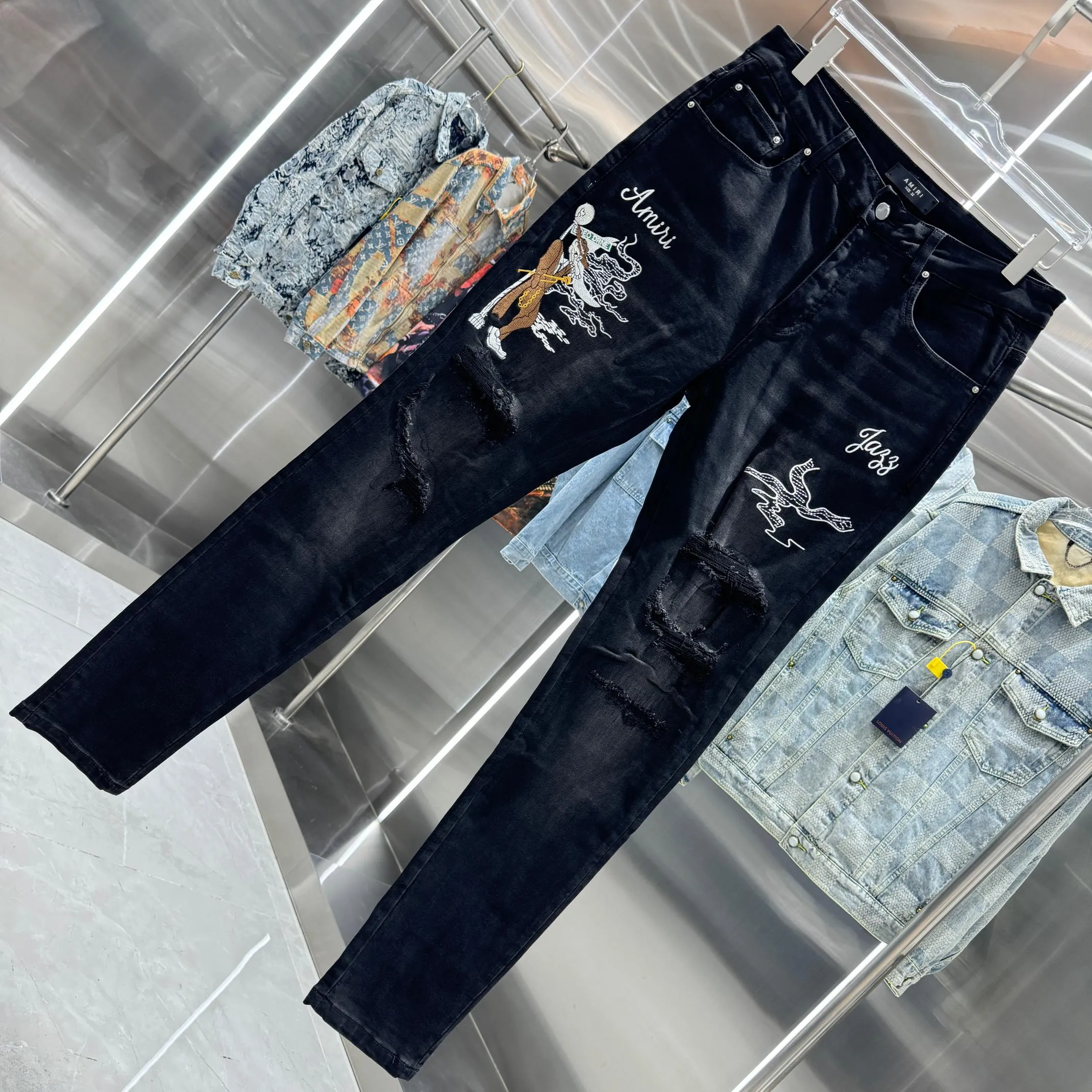 P290 Amiri ripped pattern letter embroidery street fashion slim fit stretch jeans Color Black Size 30 32 34 36 38