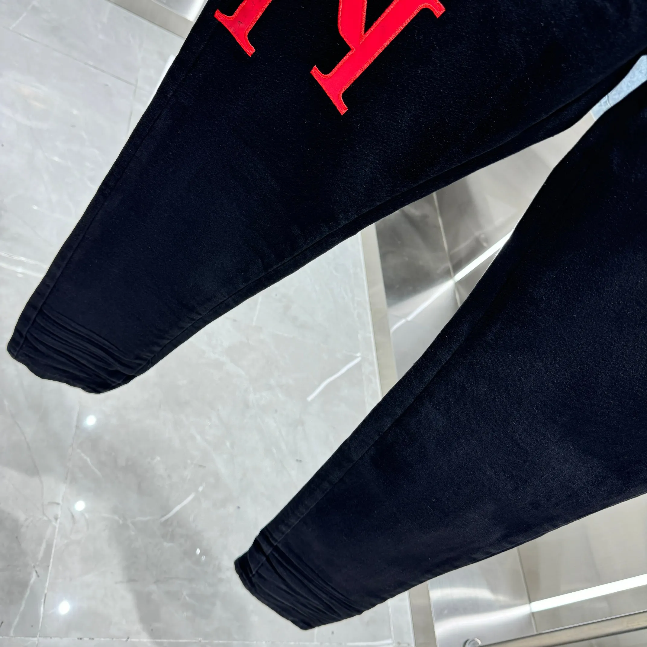 P290 Amiri letter embroidered street fashion slim fit stretch jeans Color Black Size 30 32 34 36 38