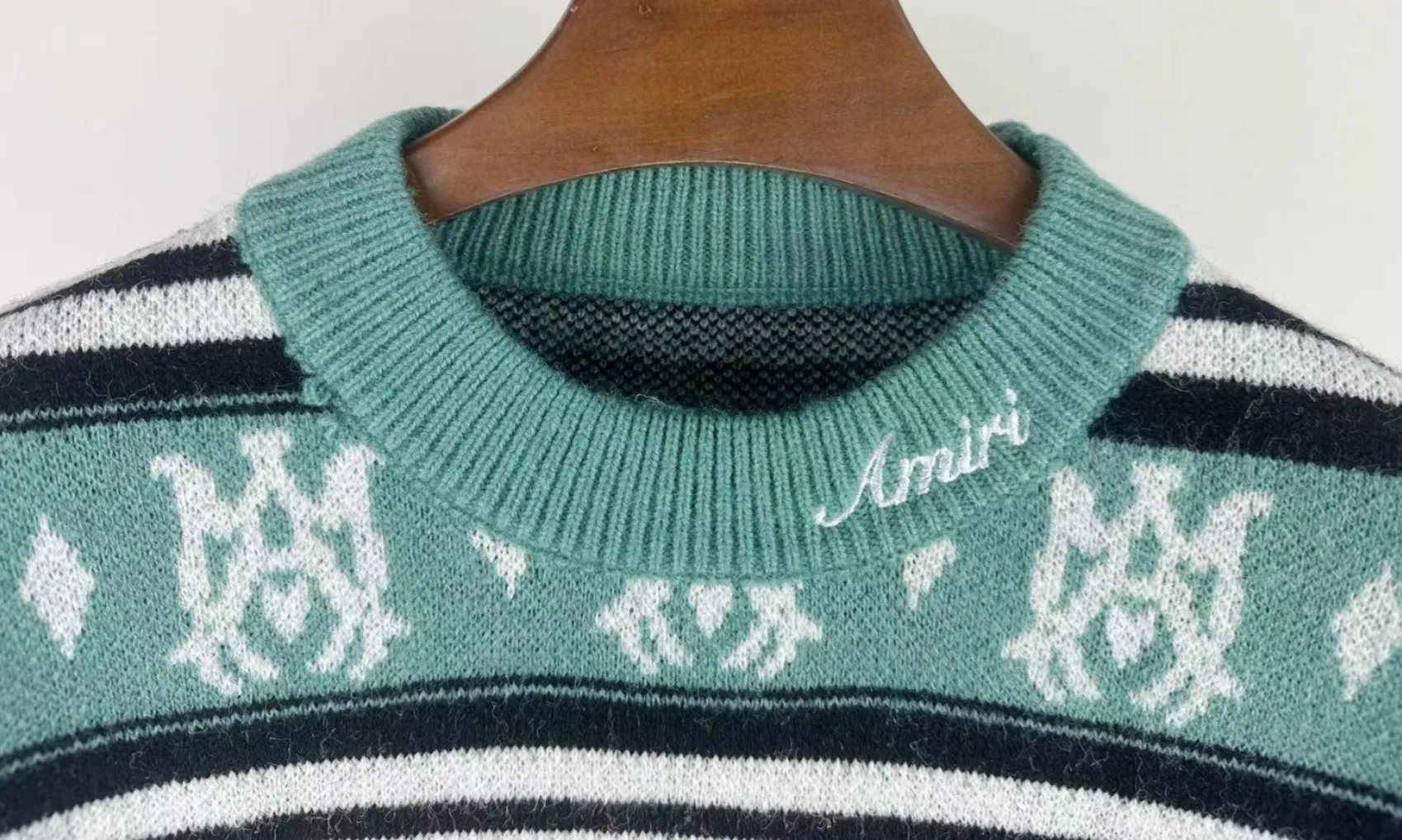 P240 🎉AMIRI new seahorse wool sweater, personalized logo embroidery on the collar, 🈵 exclusive logo jacquard, color: green black digital: S M L XL XXL