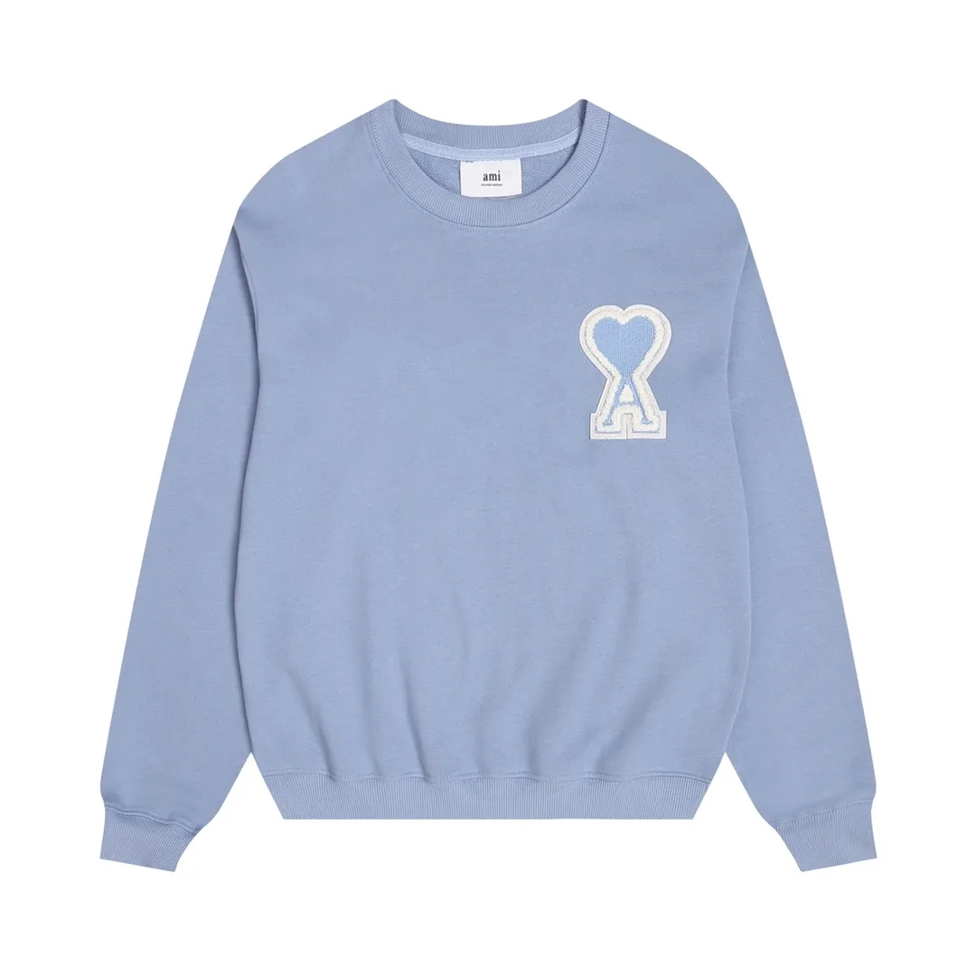 P150 Style No. 204 2025 embroidered large chapter style (15 colors in total) AMI 2025 autumn and winter classic large chapter round neck sweatshirt 15 colors to meet everyone’s needs. The fabric is made of 380g pure cotton fabric, which is thick and textured. The whole network’s counters purchase quality supporting output, which perfectly restores the genuine chapter. All the chapters are made of thick wool knitting. The absolute quality can be compared with any one in the market. There is no color difference in custom-dyed threads. The detailed accessories and tag packaging are all 1:1 with the genuine products, with the spirit of craftsmanship to give back to customers.   Color: fog blue Size: S M L XL